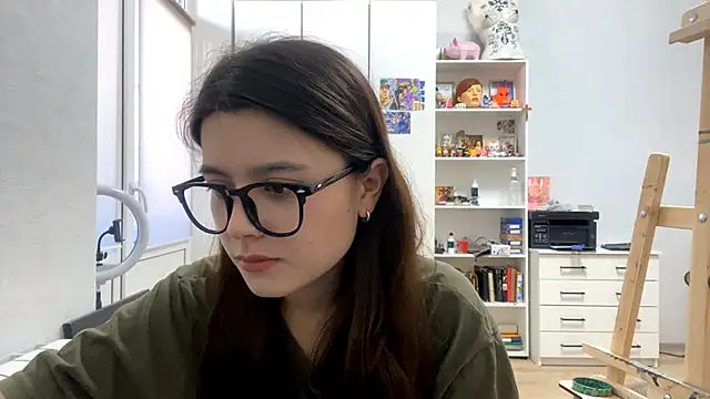 SaintMari online show from March 2026 12:11:01 PM