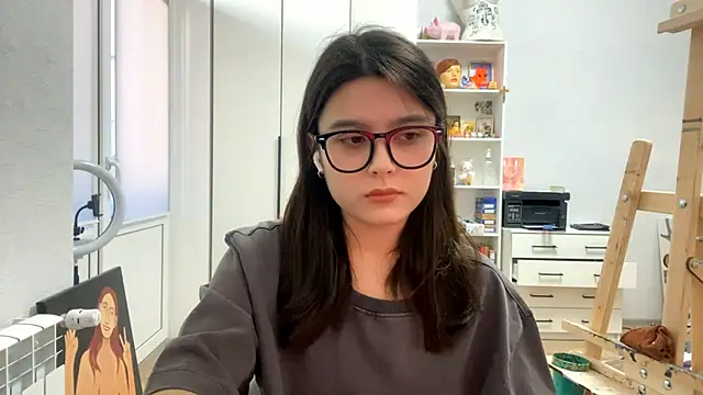 SaintMari online show from March 2026 01:49:01 PM