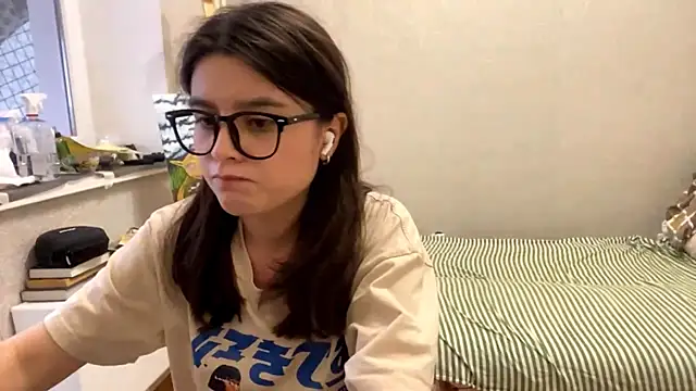 SaintMari online show from July 2026 02:04:01 PM