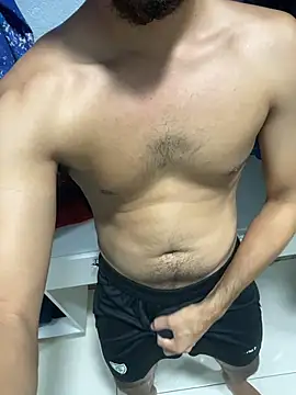 reipromiscuo01 online show from February 2026 02:01:02 AM