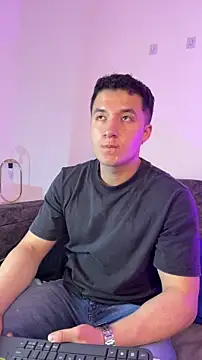 Alexander Connor online show from February 2026 12:01:02 PM