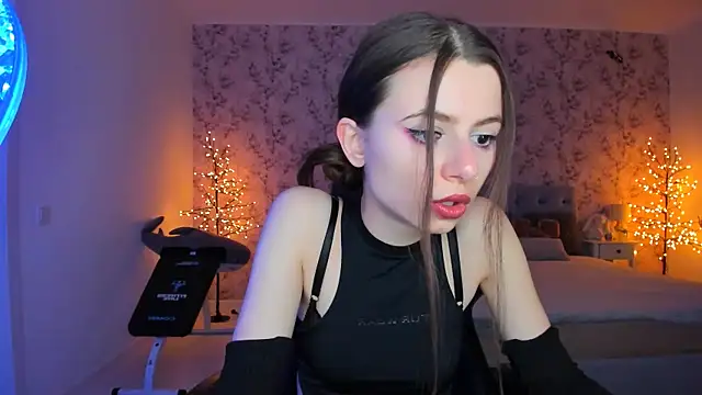 Hot Molly5 online show from April 2026 06:39:01 PM