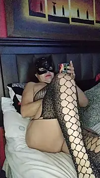 Snapshot of Linamadura chatting on July 2026 03:25:02 AM Linamadura online show from July 2026 03:25:02 AM