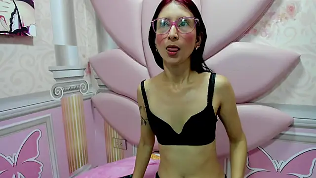 Snapshot of zaira_skinny chatting on May 2026 08:14:02 PM zaira skinny online show from May 2026 08:14:02 PM