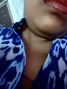 Hot-Tinaa online show from March 2026 12:39:02 AM