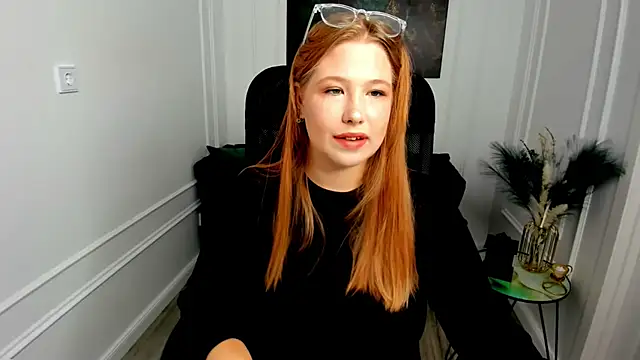 SweetDaylight online show from June 2026 07:40:01 PM