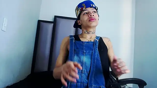 Dogan Renzo0 online show from February 2026 02:06:02 PM