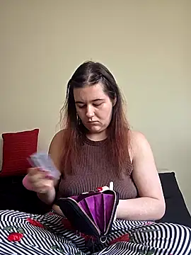 Ashlovescannabis online show from April 2026 02:09:01 PM