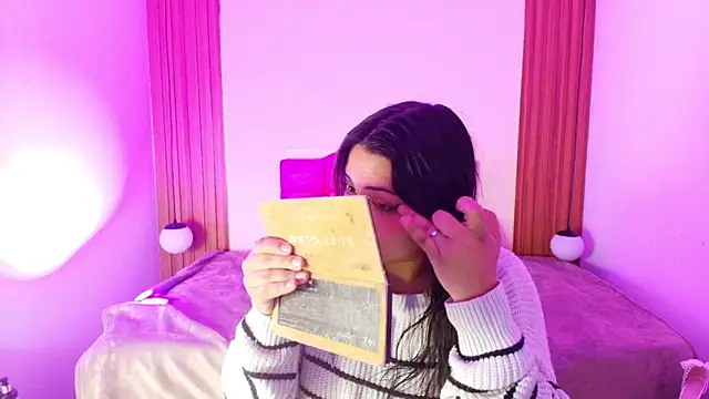 IvonneRoss  online show from June 2026 11:55:01 AM