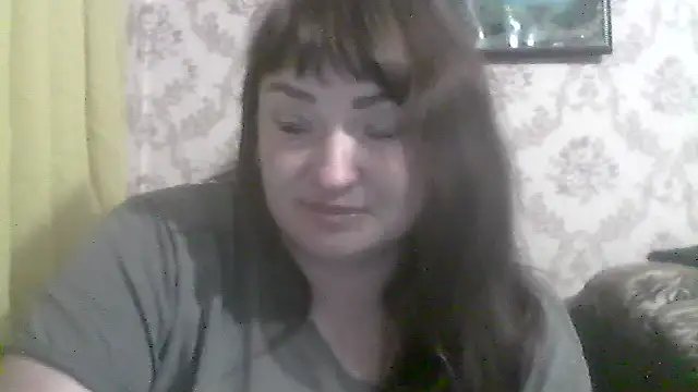 Snapshot of AllinaKis chatting on April 2026 08:43:02 PM AllinaKis online show from April 2026 08:43:02 PM