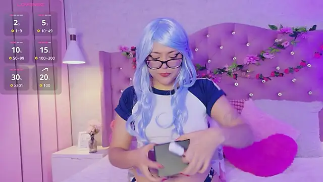 EllieNeptune  online show from June 2026 05:31:02 AM