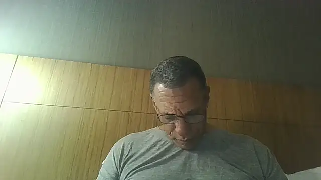 swimmer2496 online show from April 2026 02:20:02 AM