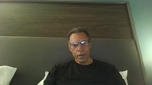 Snapshot of swimmer2496 chatting on May 2026 06:21:03 AM swimmer2496 online show from May 2026 06:21:03 AM