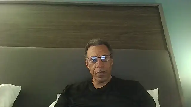 Snapshot of swimmer2496 chatting on May 2026 06:43:02 AM swimmer2496 online show from May 2026 06:43:02 AM