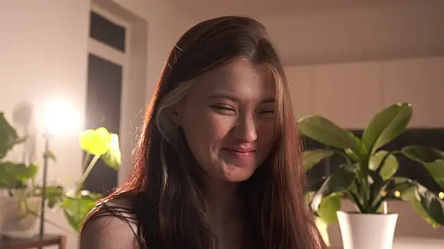 EleniRoeber online show from March 2026 04:36:01 PM