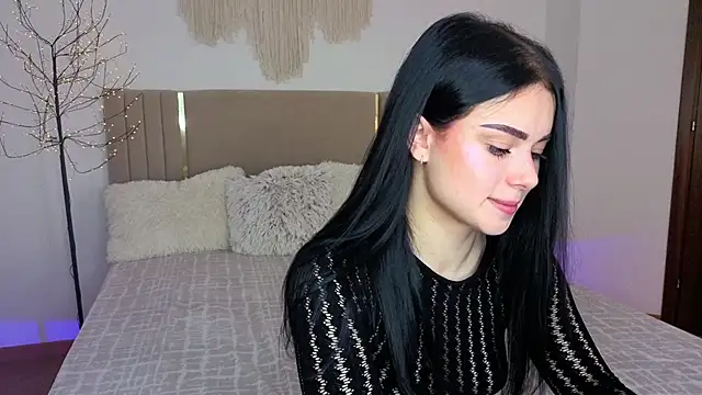 Snapshot of Silena_sky chatting on June 2026 08:04:02 AM Silena sky online show from June 2026 08:04:02 AM