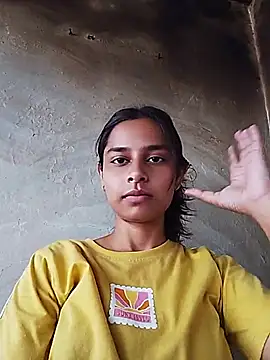 Snapshot of Queen_Simran chatting on July 2026 06:13:01 AM Queen Simran online show from July 2026 06:13:01 AM