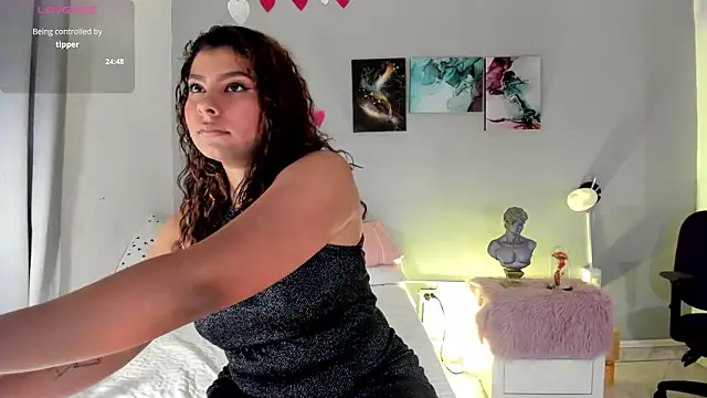 ConnyLoret online show from March 2026 03:56:01 AM