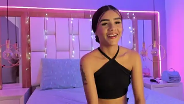 StefanyCondia online show from February 2026 06:02:01 PM