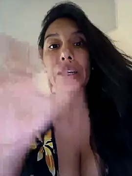 LizaLorini online show from April 2026 05:43:01 PM