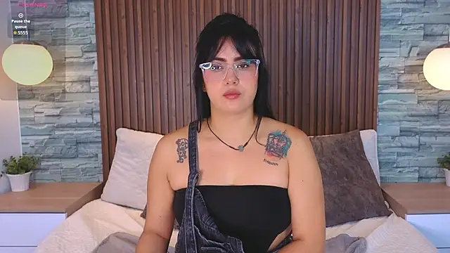 vicky grey online show from February 2026 12:34:02 PM