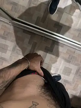 mister eithan online show from April 2026 06:10:01 PM