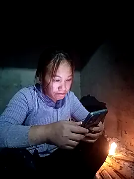 cutebobi online show from April 2026 11:00:01 AM