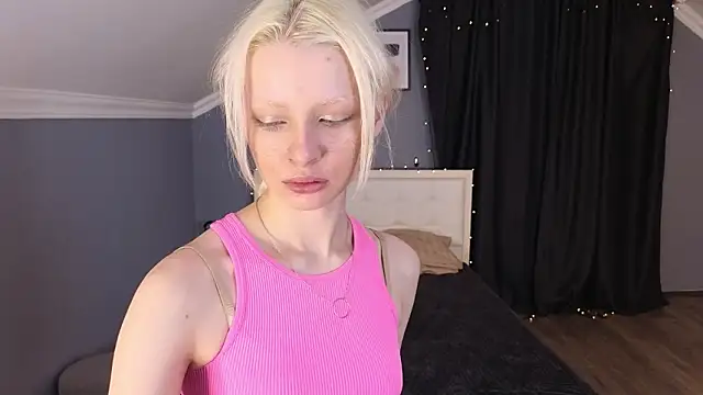 Naomi Demio online show from February 2026 09:19:02 AM