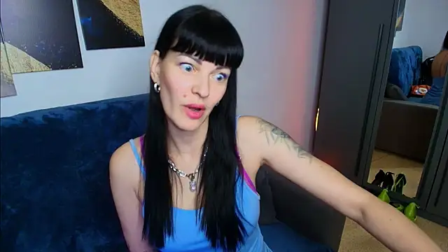 Agata  Moore online show from May 2026 01:36:02 AM