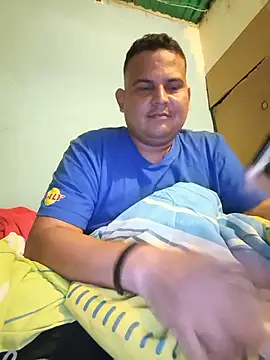 Snapshot of THONETE chatting on May 2026 01:34:01 AM THONETE online show from May 2026 01:34:01 AM