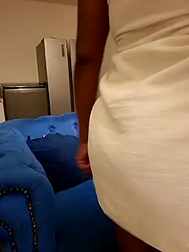 Snapshot of Barbieee1301 chatting on February 2026 07:03:02 PM Barbieee1301 online show from February 2026 07:03:02 PM