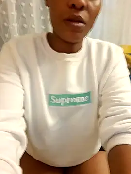 Snapshot of Barbieee1301 chatting on February 2026 07:23:02 PM Barbieee1301 online show from February 2026 07:23:02 PM