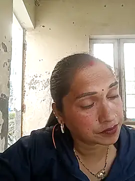 Cute-karisma1234 online show from March 2026 01:56:02 AM