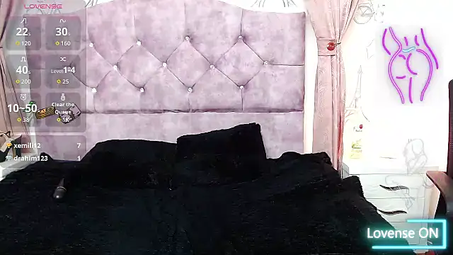 Esmeralda-18 online show from February 2026 02:54:01 PM