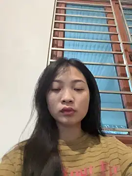 Lyn-be99 online show from February 2026 12:30:02 AM