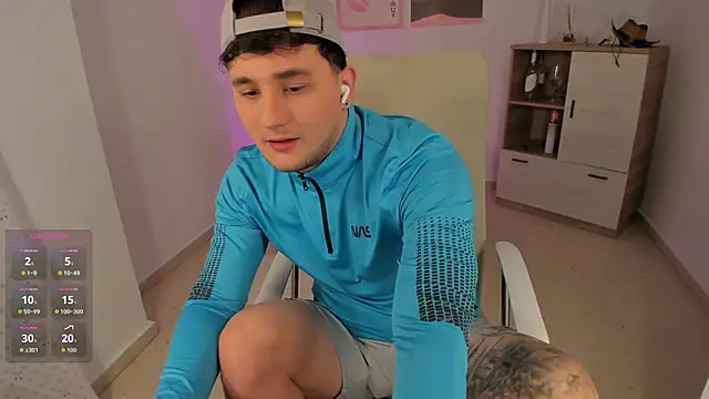 Massimo Fiore online show from February 2026 02:44:01 AM