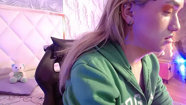 NOOAH TAY online show from February 2026 03:32:02 AM