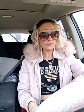 BeautifulFire23 online show from April 2026 02:50:01 PM