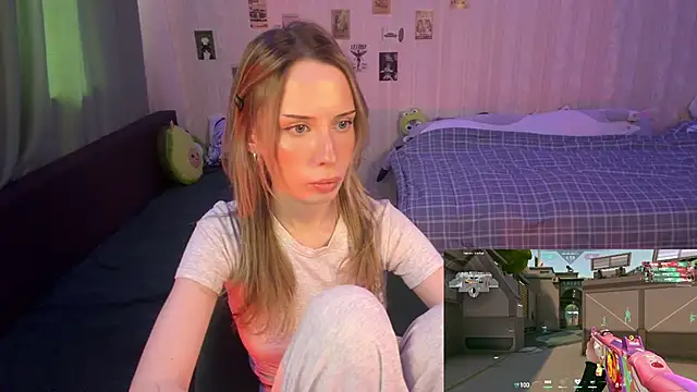 Snapshot of DellaCampbell chatting on May 2026 11:27:02 AM DellaCampbell online show from May 2026 11:27:02 AM