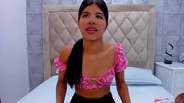 SidneyBrownn  online show from February 2026 11:23:01 PM