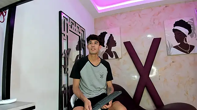 PRETTY COCK1 online show from February 2026 07:29:01 AM