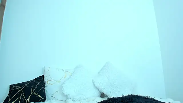 Axel nova online show from February 2026 07:21:01 PM