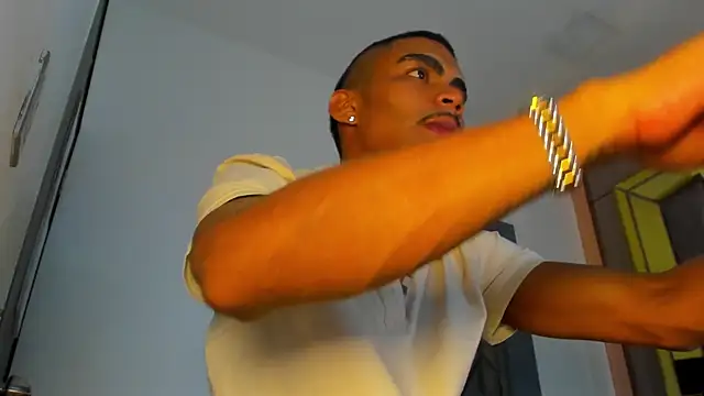 Rpoolrboy online show from March 2026 04:16:02 AM