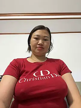 Puka2001 online show from February 2026 06:01:01 PM