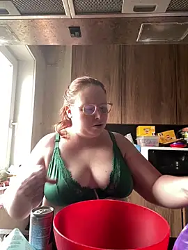 Sarahtjeuh  online show from May 2026 05:08:01 PM