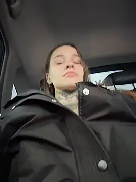 KishaMur online show from April 2026 10:05:01 AM