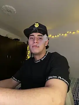 Maximuz1920 online show from April 2026 01:25:01 AM