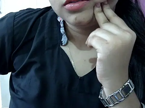 Snapshot of Cute_Aliyaa chatting on April 2026 11:52:02 AM Cute Aliyaa online show from April 2026 11:52:02 AM