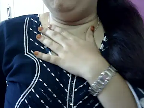 Snapshot of Cute_Aliyaa chatting on May 2026 10:31:02 AM Cute Aliyaa online show from May 2026 10:31:02 AM