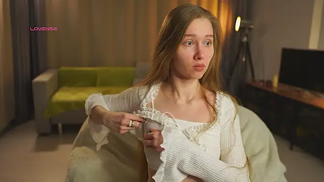 SharaNewbern online show from February 2026 02:11:02 PM